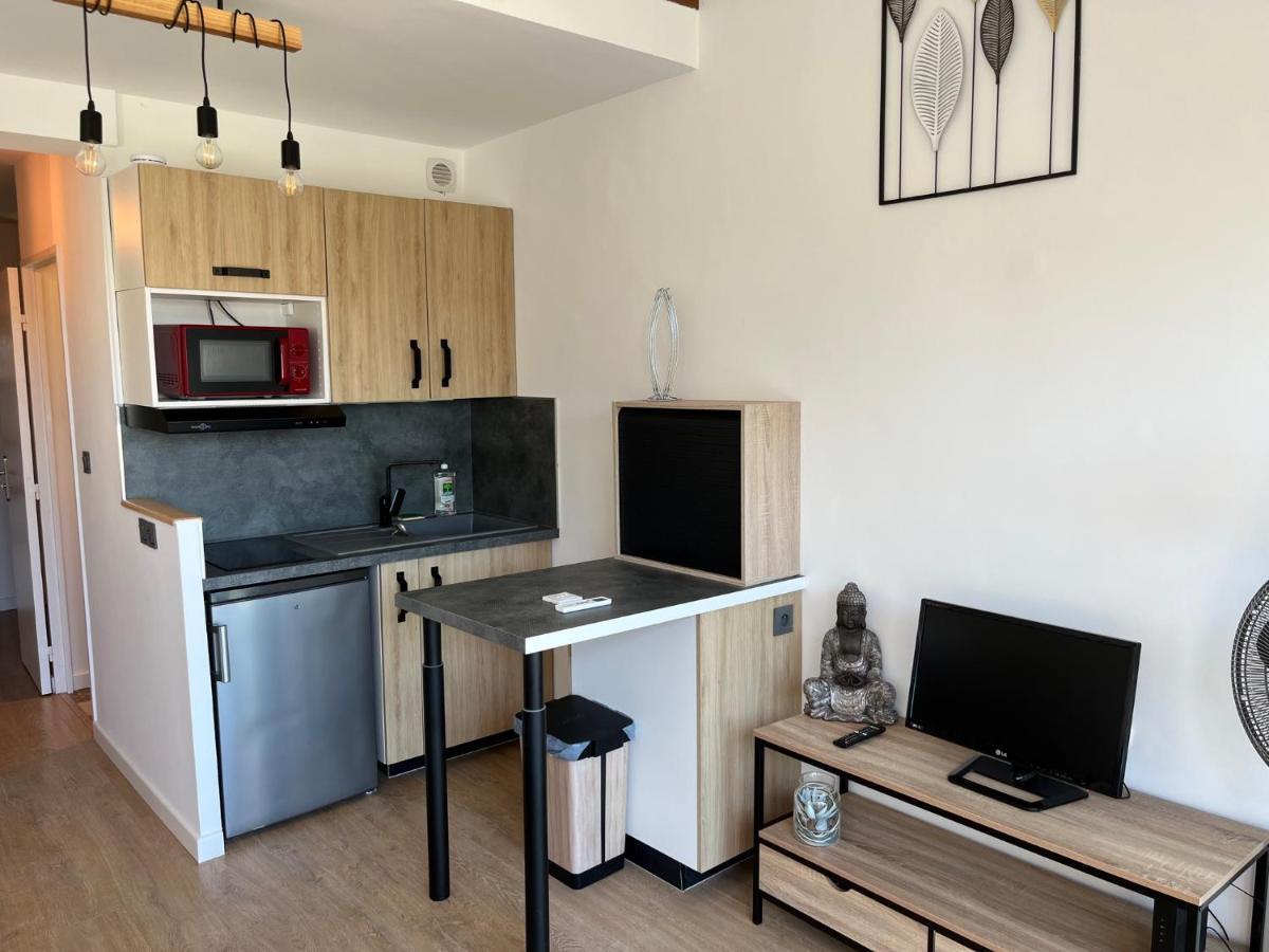 Appartement Hyeres - Costebelle Duplex Vue Mer Balcon Residence Privee Parking - Marie Caroline Bagian luar foto