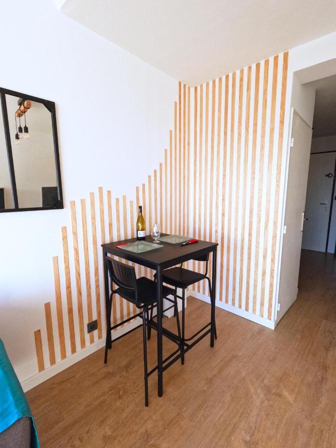 Appartement Hyeres - Costebelle Duplex Vue Mer Balcon Residence Privee Parking - Marie Caroline Bagian luar foto